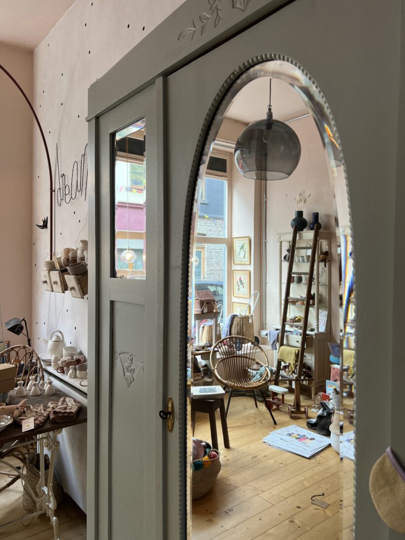 604FBCA9-7A71-4DFB-B834-14F80EB933AB