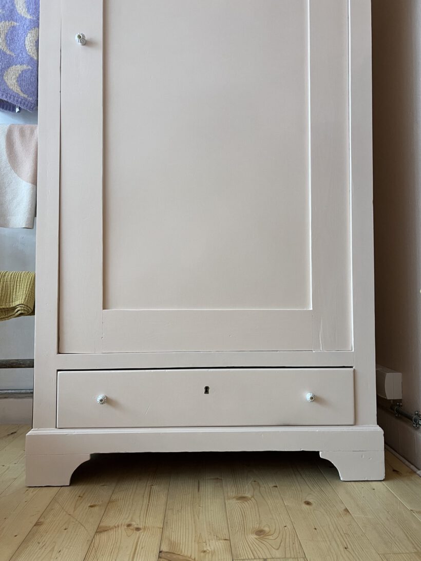 B8C25672-F4D4-4DAD-B786-57238BAD543A