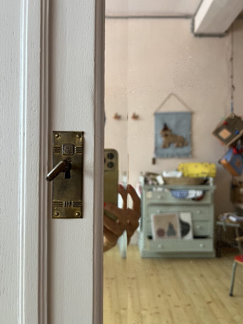 5335AA6B-84E0-4B7C-BDA1-3417F1A687A9