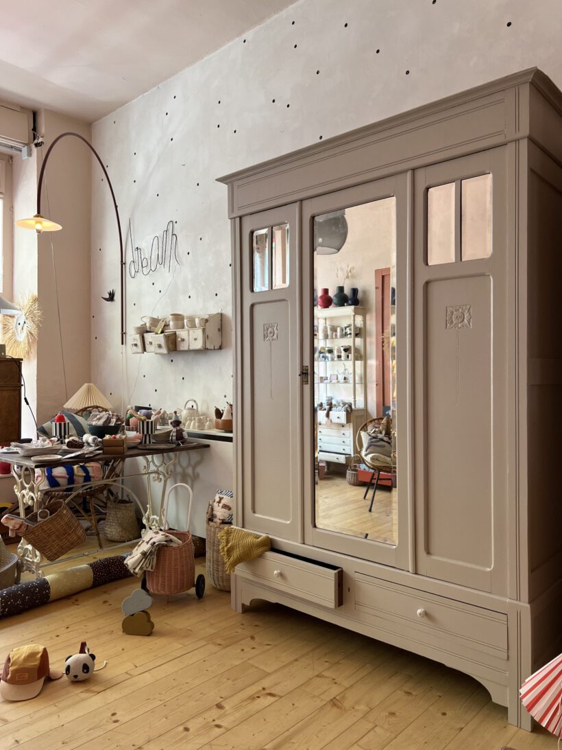 BF091054-408A-4E3C-B9C3-1BCF99AEEADE