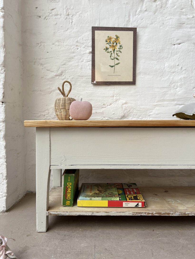 F01F73E1-D1BC-429E-B1C7-7C3C978E5274