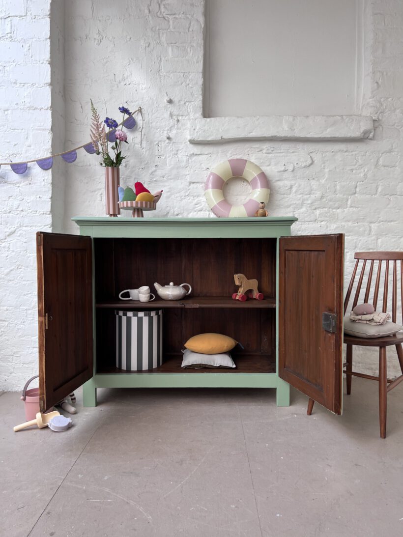 7923B687-170E-40BA-BF3C-CA210D4B5AD7