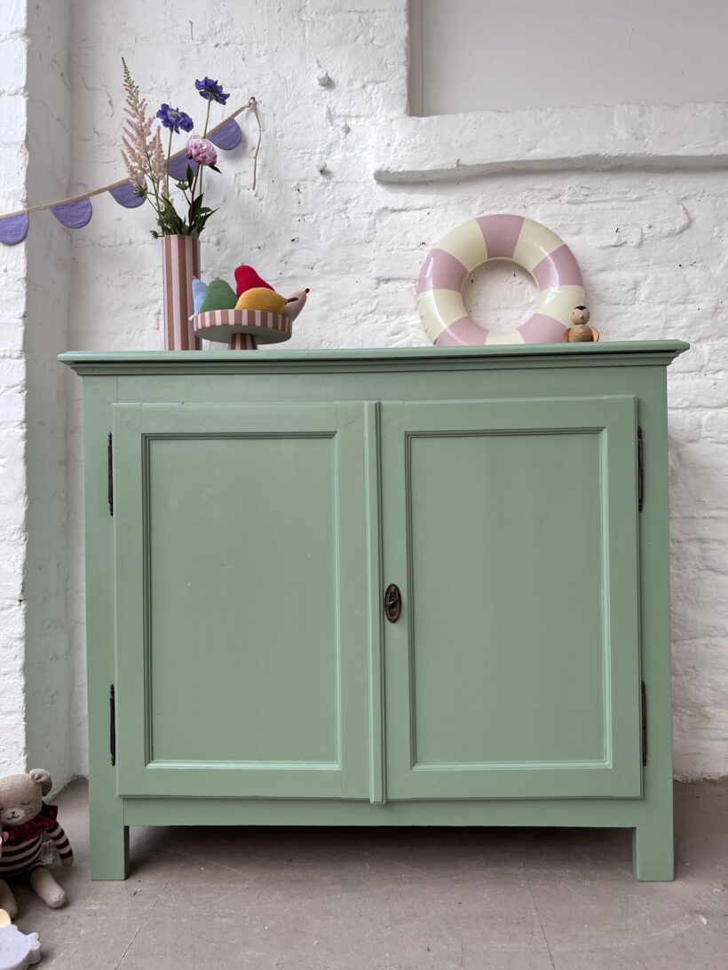 AB051F0B-7B7E-4278-BA73-682EA7FDFB0B