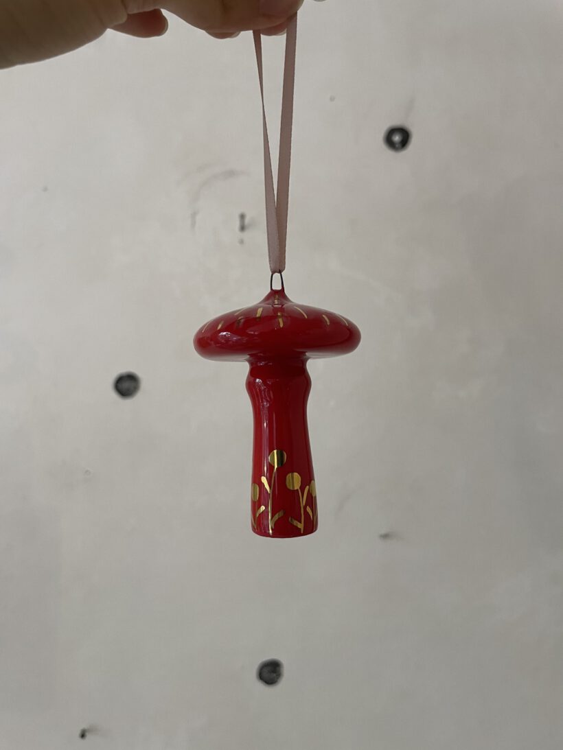 BFEA5E95-8140-4CC8-B984-422BBEC54D11