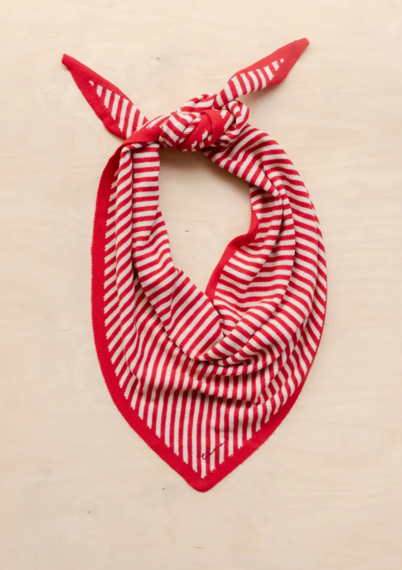 TSLMRSTRRD11-LargeMerinoTriangleScarf_RedStripe-2